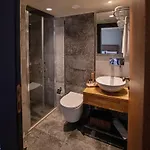 Root Karakoey Bosphorus Стамбул