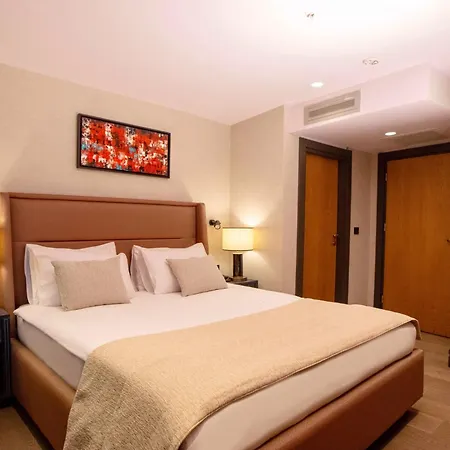 Отель Root Karakoey Bosphorus 4*