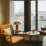 Root Karakoey Bosphorus Hotel