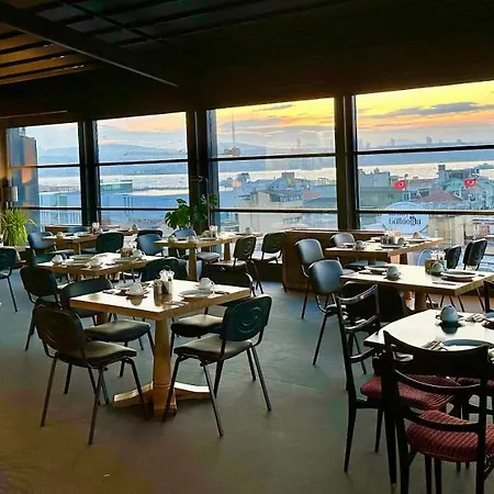 Root Karakoey Bosphorus 4*