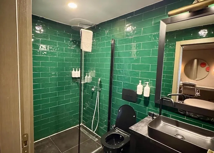 Root Karakoey Bosphorus