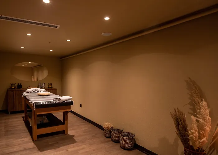 Root Karakoey Bosphorus Hotel