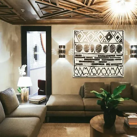 Hotel Root Karakoey 4*