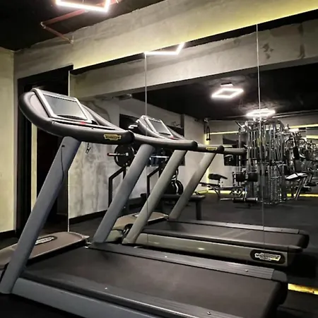 호텔 Root Karakoey 4*