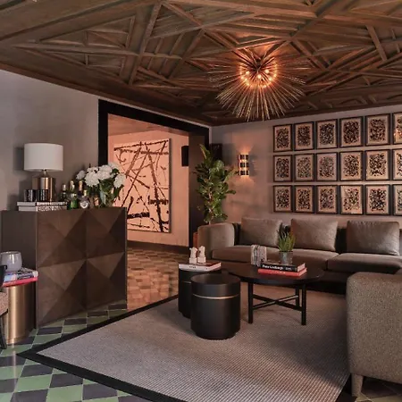 Root Karakoey Istambul