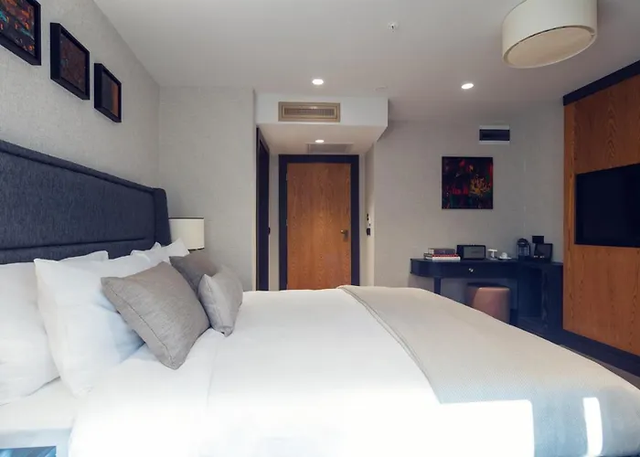 Root Karakoey Bosphorus 4*