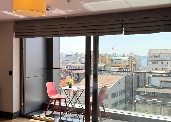 Root Karakoey Bosphorus 4*