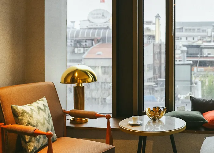 Root Karakoey Bosphorus Hotel