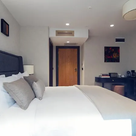 Root Karakoey Bosphorus 4*