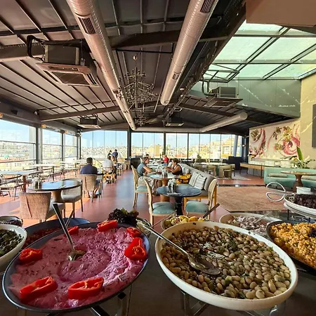 Root Karakoey Bosphorus 4*