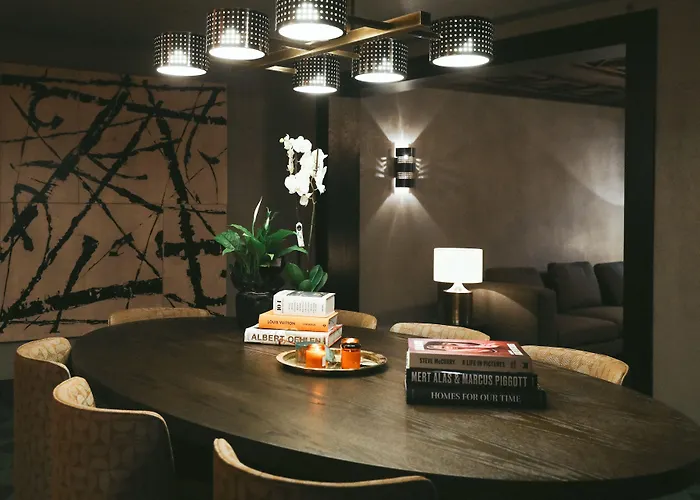 Root Karakoey Bosphorus